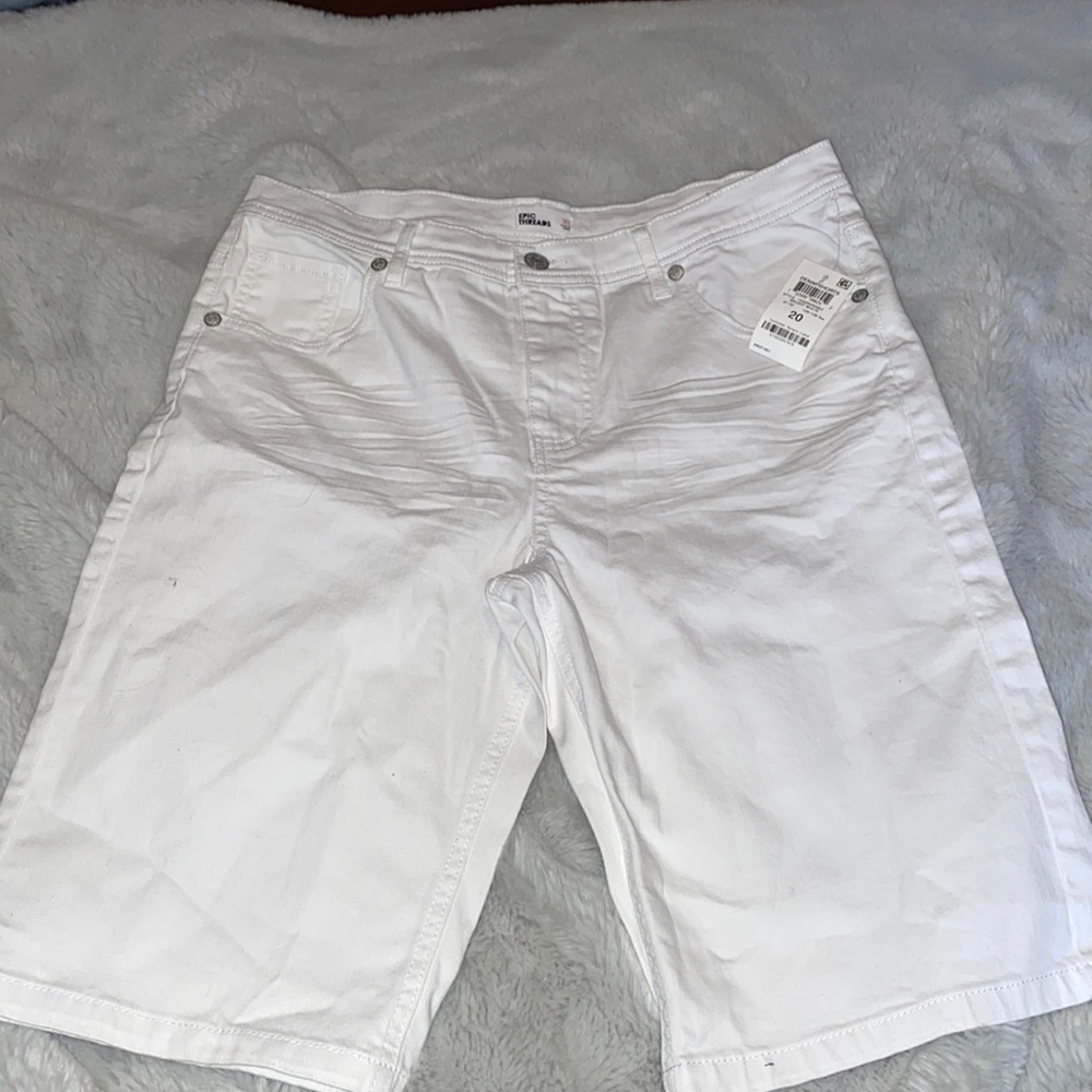 NWT Men’s Epic Threads Denim Shorts